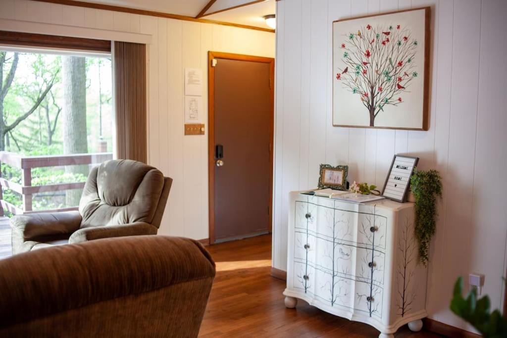 Modern Cabin With Hot Tub Grill Lake Beach Wineries Hiking Fishing And Hershey Park Family And Pet Friendly Superhosts On Ab&B Mount Gretna Eksteriør bilde