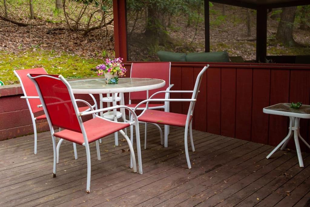 Modern Cabin With Hot Tub Grill Lake Beach Wineries Hiking Fishing And Hershey Park Family And Pet Friendly Superhosts On Ab&B Mount Gretna Eksteriør bilde